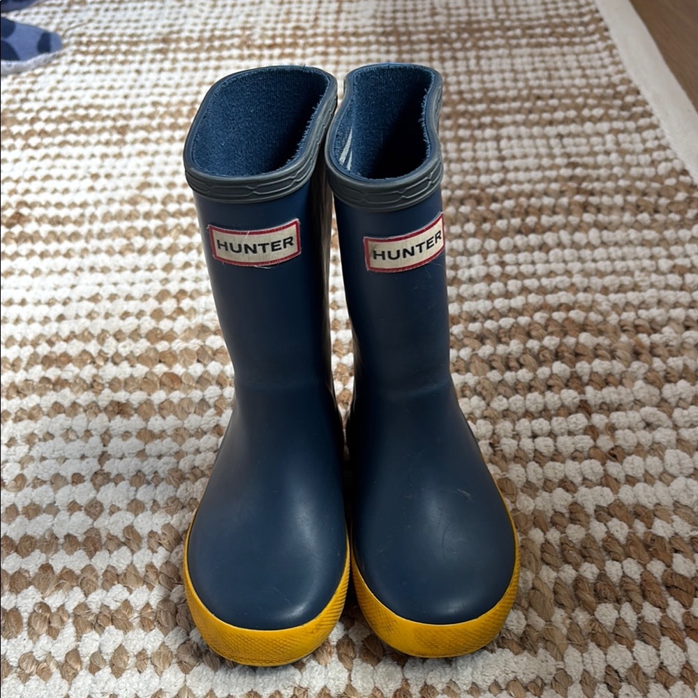 Hunter Kids Navy and Yellow Rain Boots